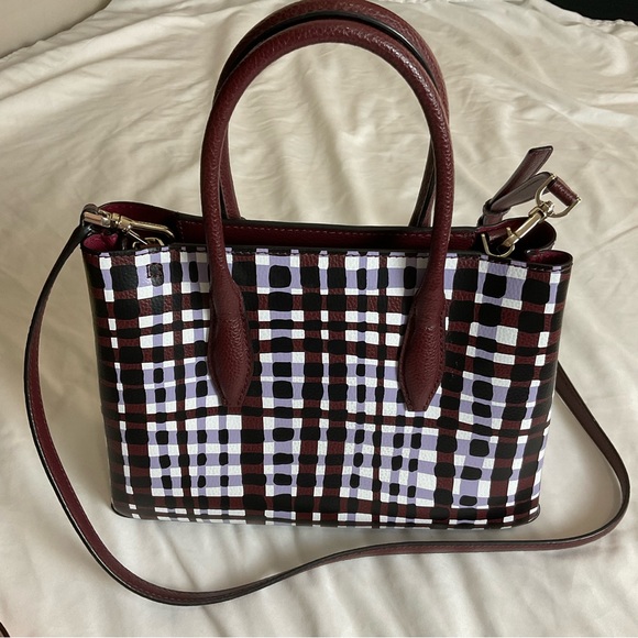 EUC Kate Spade small satchel with adjustable strap - Picture 2 of 5